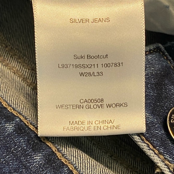 Silver Suki Mid Rise Bootcut Jeans - Picture 7 of 7